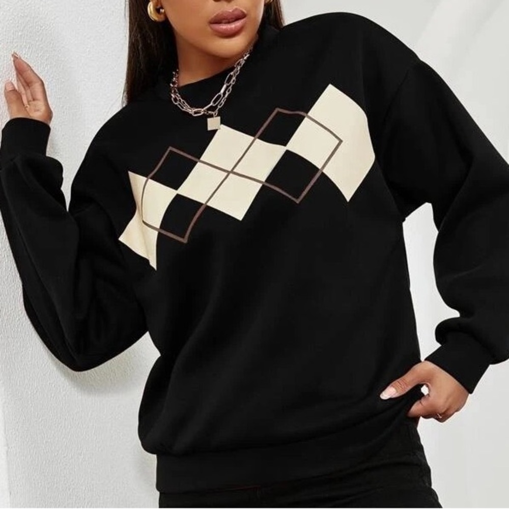 Black Argyle Print Pullover